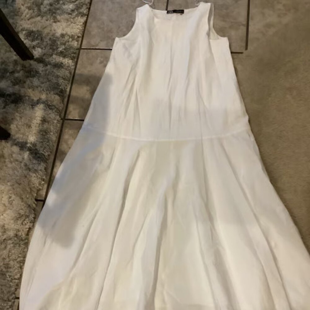 Women’s maxi dress by ZARA size small